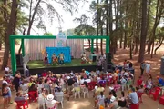 O palco família recebe teatro circense com a Cia. Udi Grudi