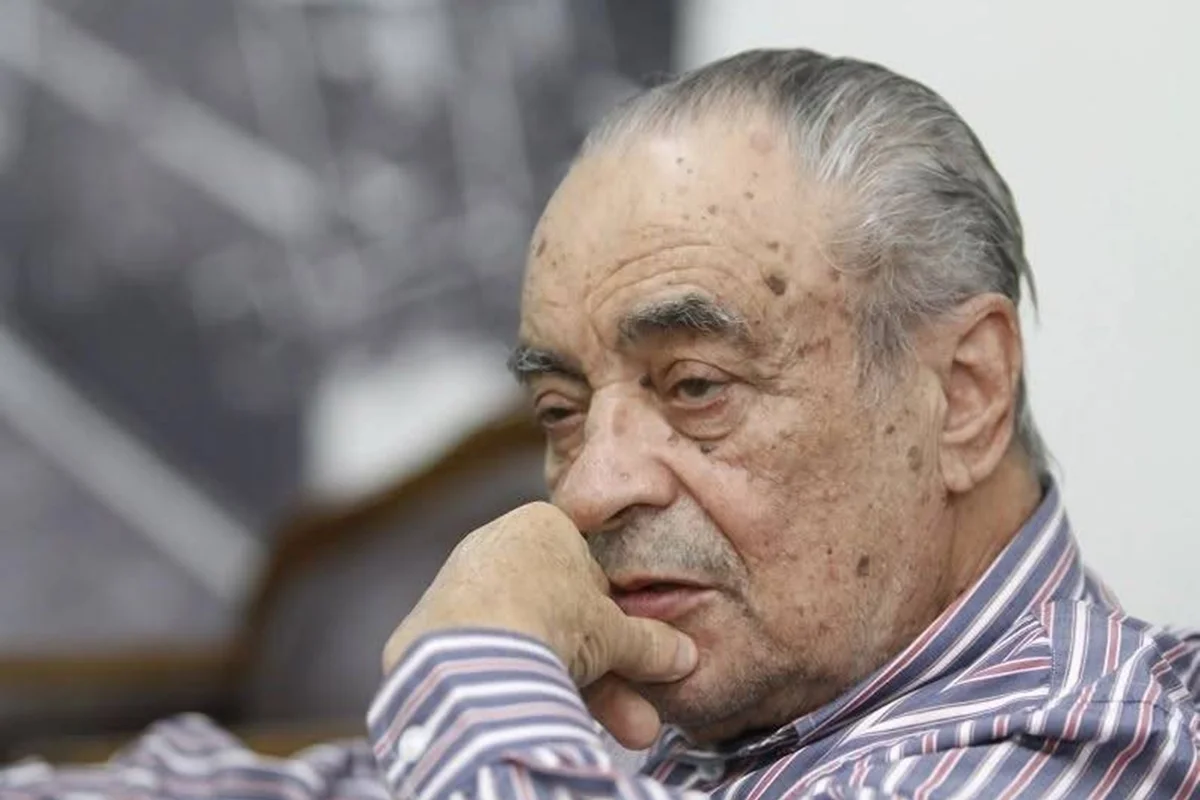 Morre o jornalista Carlos Bastos, que participou do lançamento do JN - imagem 2 Morre o jornalista Carlos Bastos, que participou do lançamento do JN - imagem 2