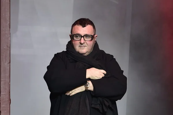 Tod’s anuncia collab com Alber Elbaz, ex-diretor criativo da Lanvin