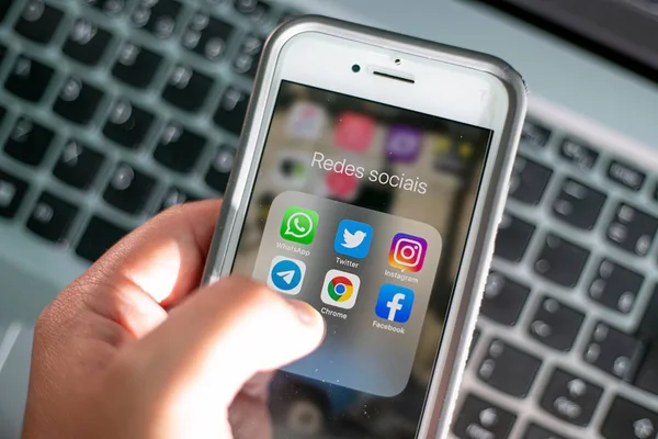 “Novo Twitter” coloca em risco perfis satíricos, de direita e esquerda