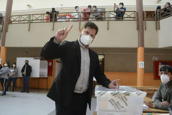 Chile: candidato da esquerda, Gabriel Boric é eleito presidente