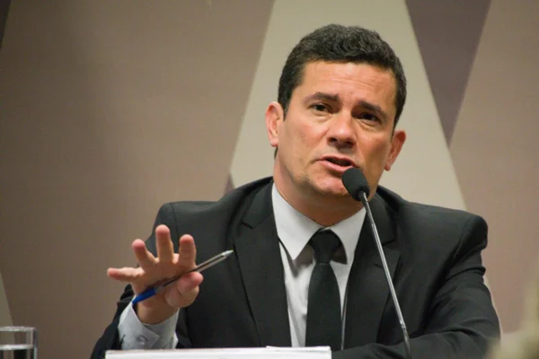 “Nunca minimizei o crime de caixa 2”, diz Moro em comissão no Senado