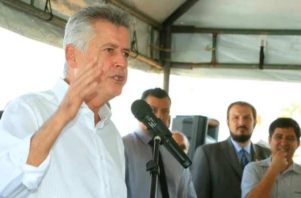 Rollemberg prometeu que não haveria derrubada no Altiplano Leste