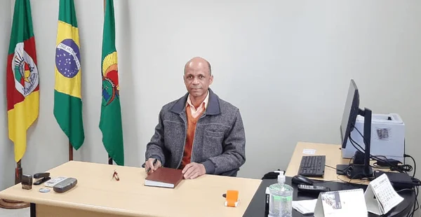 Ministro do Meio Ambiente nomeia coronel para coordenar fiscalização ambiental do Ibama
