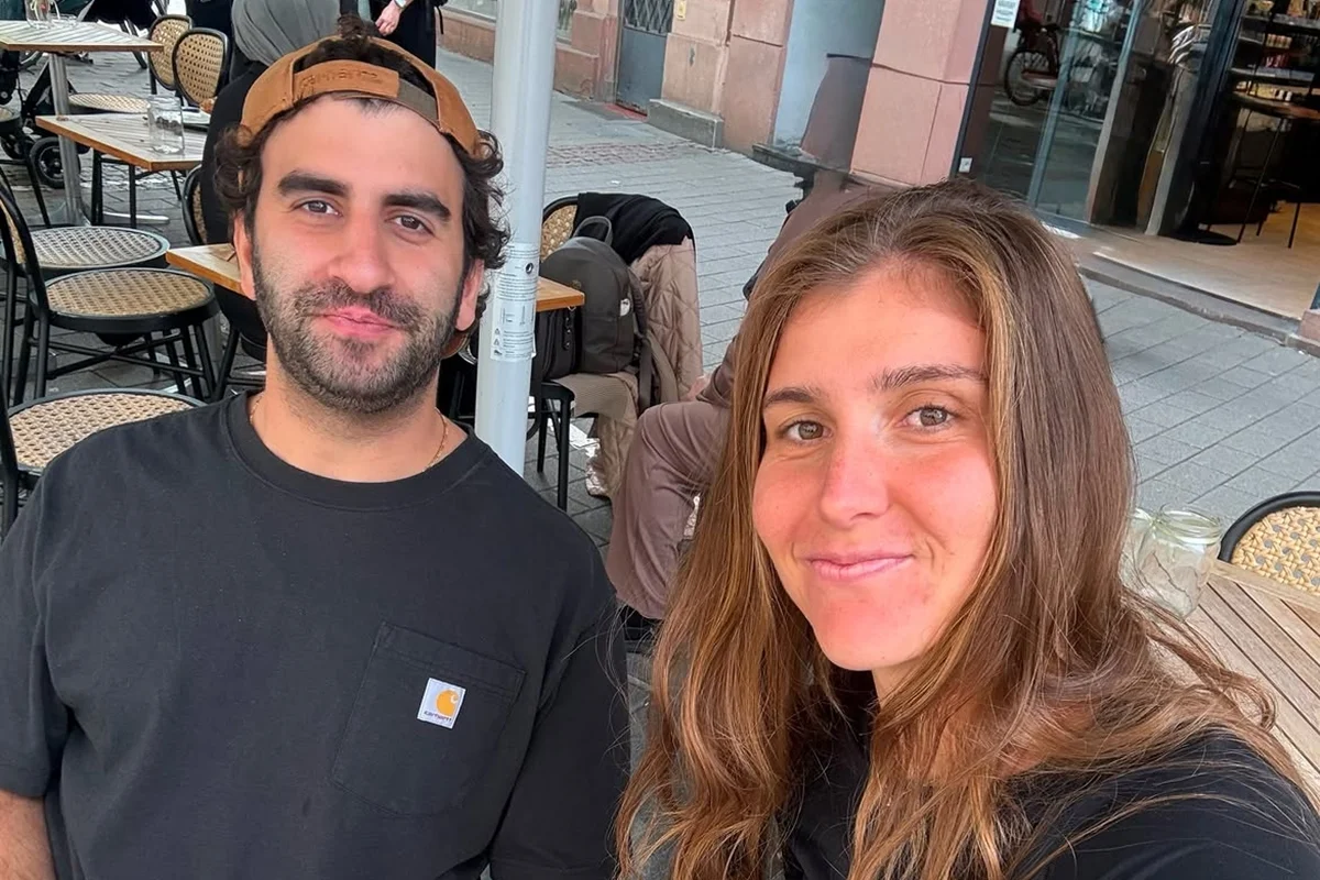 Eles estão em viagem pela Itália Eles estão em viagem pela Itália