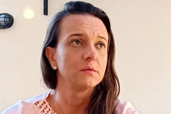 Patrícia Alessandra Pereira, mãe da adolescente Giovana Pereira, de 16 anos, encontrada enterrada em sítio de Nova Granada (SP) - Metrópoles