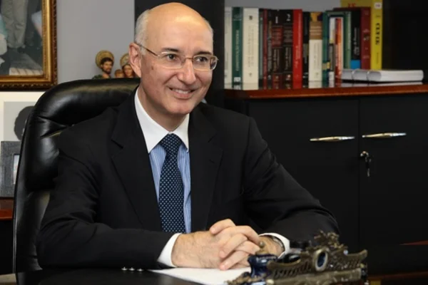 Presidente do TST defende fim de imposto sindical compulsório