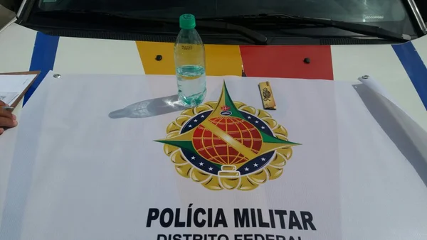 Alunos “esconderam” vodca em garrafa d’água para beber em sala de aula