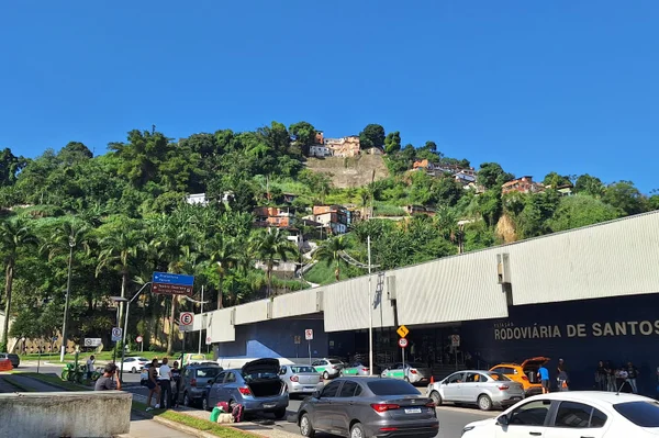 Imagem de comunidade em Santos - Metrópoles