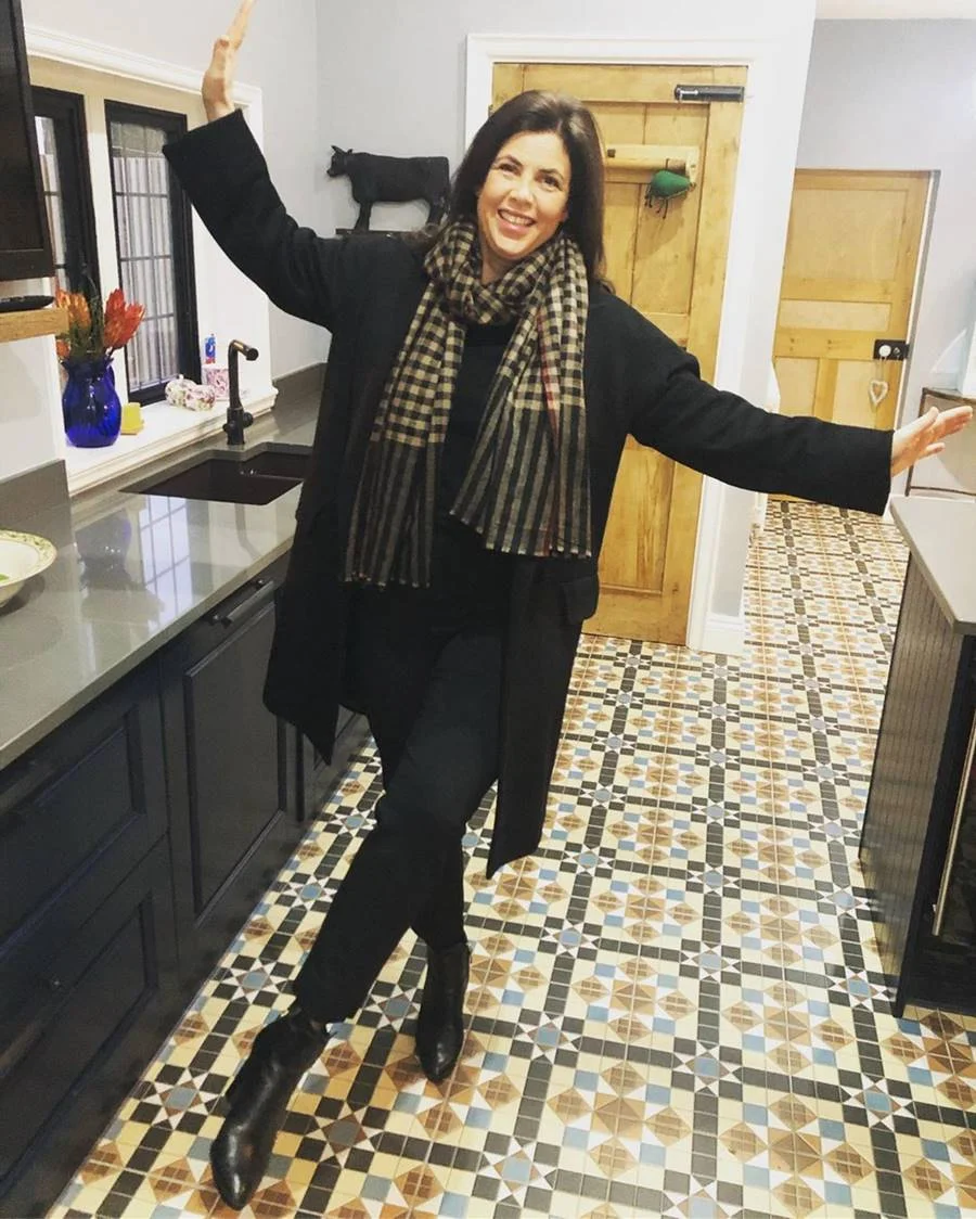 Kirstie Allsopp é uma apresentadora britânica Kirstie Allsopp é uma apresentadora britânica