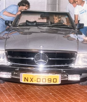 A apresentadora Xuxa em clique raro