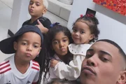 MC Poze do Rodo com os seis filhos MC Poze do Rodo com os seis filhos