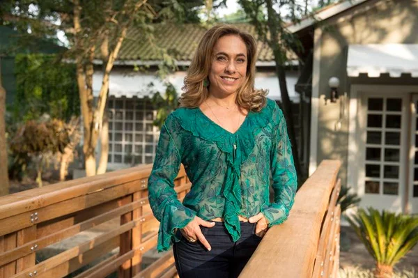 Cissa Guimarães homenageia filho morto com mensagem emocionante