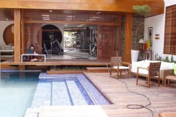 piscina-de-insensato-coracao-vira-cenario-de-a-vida-da-gente