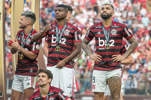Após Reinier, Real tem preferência para tirar Lincoln do Flamengo