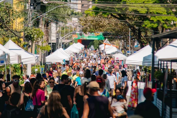Imagem colorida de Festival Pinheiros. Metrópoles