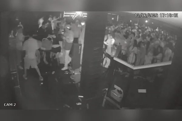Câmera flagrou mulher agredindo filha de Oswaldo Eustáquio no DF