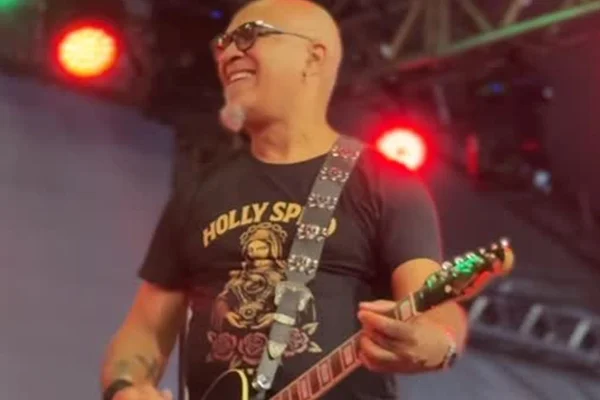Cantor do Inocentes e Plebe Rude, Clemente Tadeu Nascimento recebe alta após cirurgia cardíaca - Metrópoles