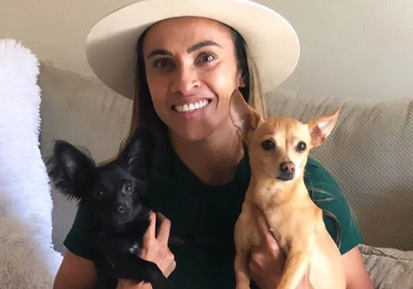 Marta vai construir abrigo para animais abandonados