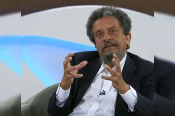 João Santana, marqueteiro de Ciro, é internado após princípio de AVC