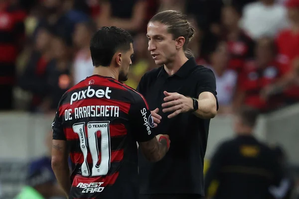 Juntos, Filipe Luís e Arrascaeta faturaram diversos títulos pelo Flamengo.