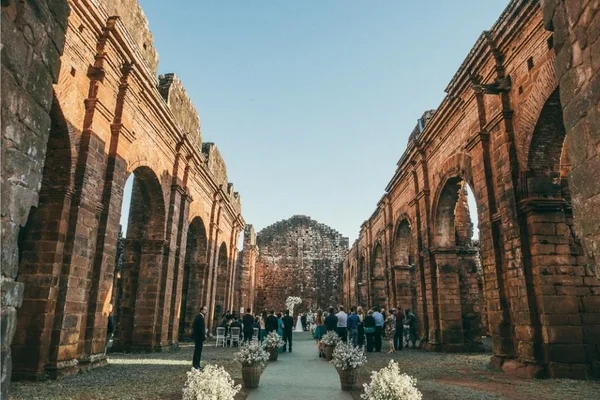 Cenário de milhões: três lugares inacreditáveis para casar no Brasil