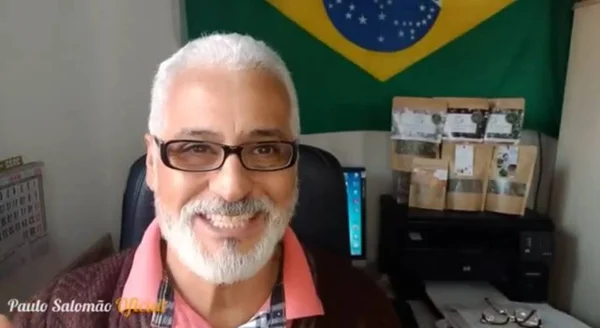 homem de barba