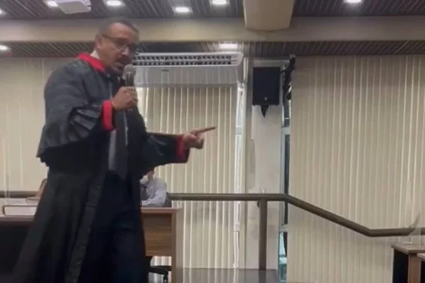 Foto colorida do promotor de Justiça Walber Luís Silva do Nascimento - Metrópoles