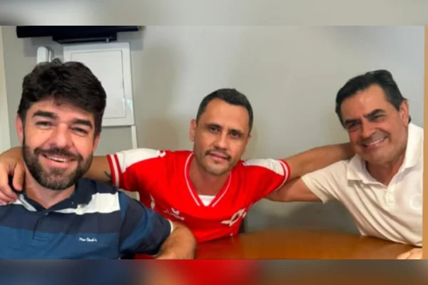 Cleitinho faz aceno ao PL em meio à expectativa por candidatura em MG