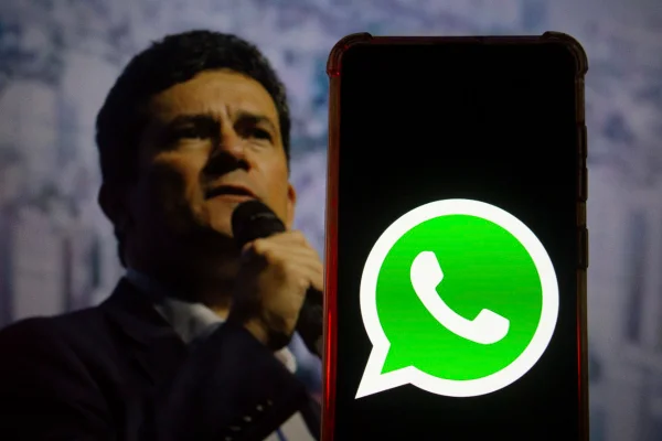 Sergio Moro, WhatsApp