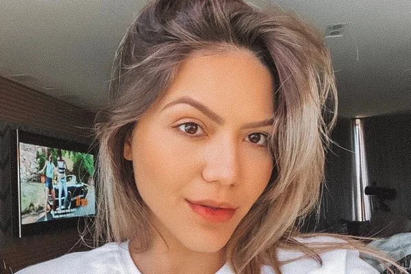 Ex-cunhada de Letícia Almeida, Sarah Poncio muda visual e surpreende