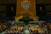 Plenário da Organização das Nações Unidas, na sede da ONU em Nova York Plenário da Organização das Nações Unidas, na sede da ONU em Nova York