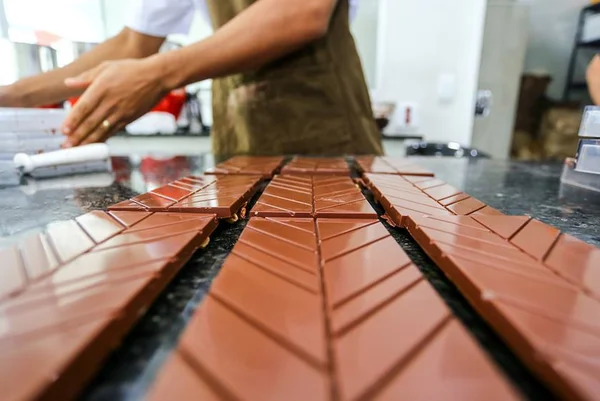 Torta feita com chocolate premiado da LaBarr é nova aposta da Casa Baco