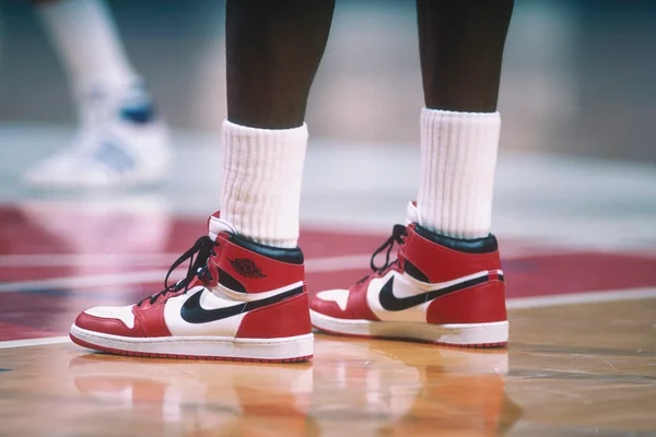 Tênis Nike Air Jordan 1