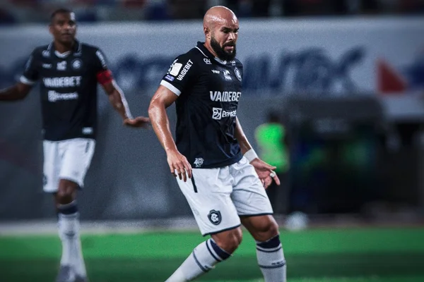 Marcelinho marca nos acréscimos e Remo vence São Paulo no Brasileirão