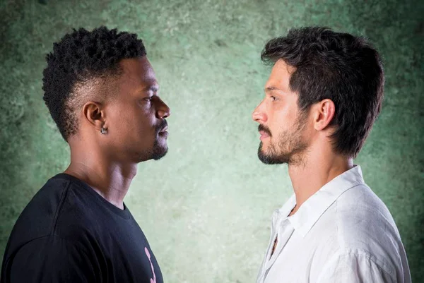 Bom Sucesso: Marcos e Ramon protagonizam “barraco” e viram inimigos