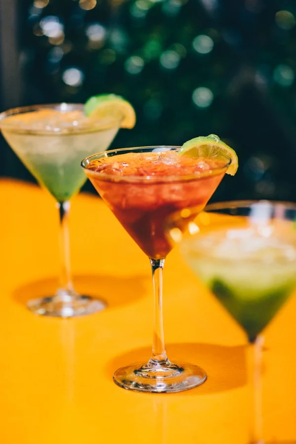 Abre-alas: 6 drinques para curtir o Carnaval em casa