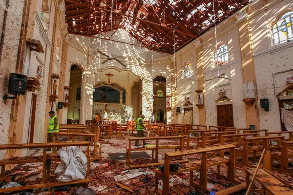 Sri Lanka bloqueia mídias sociais após ataques a bomba
