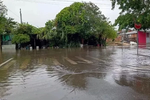 Imagem colorida mostra via alagada no Rio Grande do Sul após temporal - Metrópoles