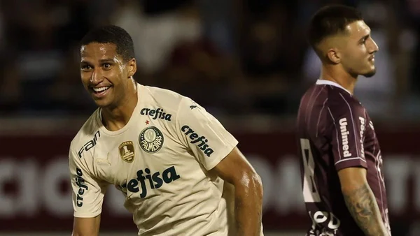 Na volta do Mundial, Palmeiras bate a Ferroviária no Paulistão