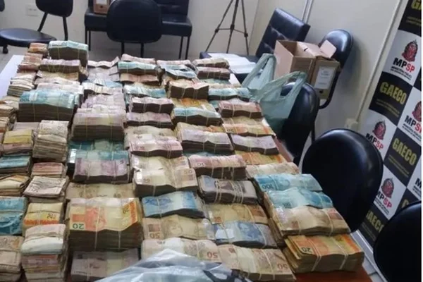 Operação Jiboia prende 44 membros do PCC e R$ 1 milhão em dinheiro
