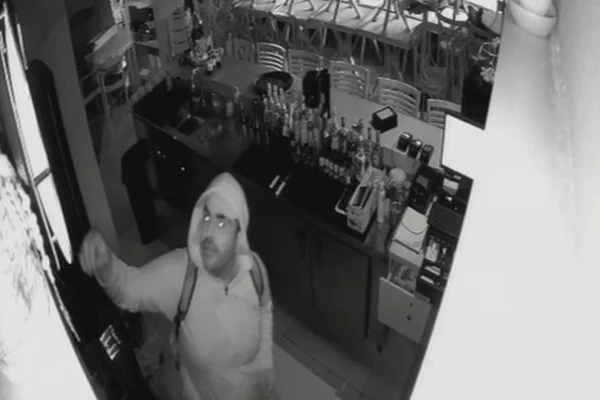 Vídeo: veja momento em que dono de restaurante na Asa Sul mata ladrão