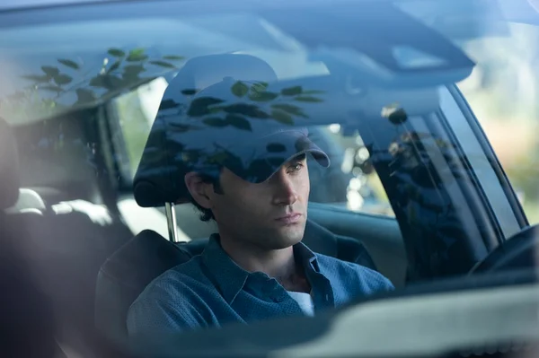 YOU (L to R) PENN BADGLEY as JOE GOLDBERG in episode 307 of YOU Cr. JOHN P. FLEENOR/NETFLIX © 2021