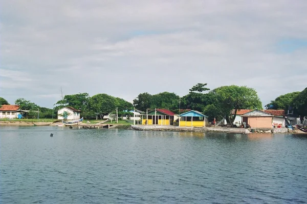 Marinha instaura inquérito sobre naufrágio em Cananeia