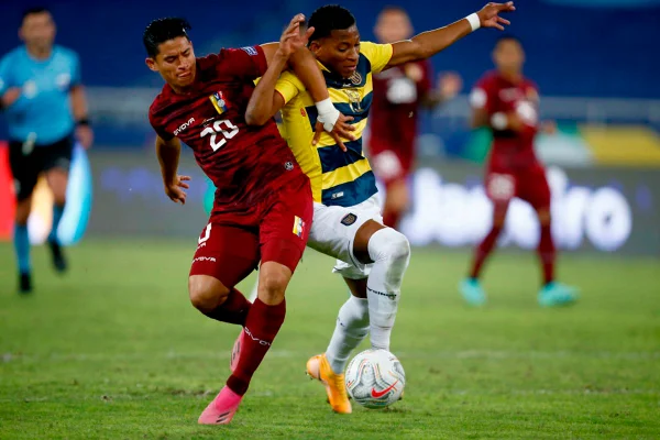 Venezuela e Equador empatam em 2 X 2