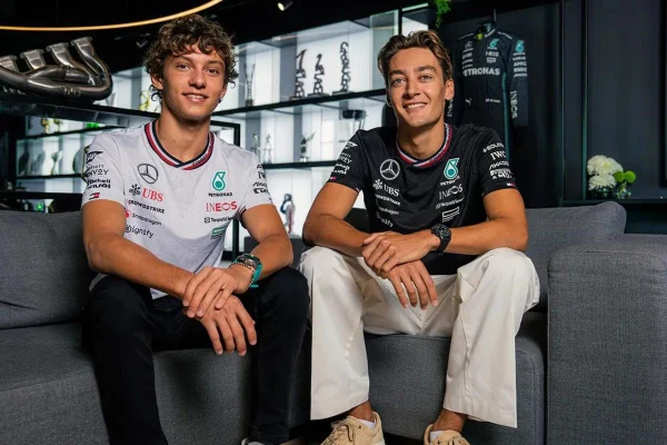 Imagem colorida de pilotos da Mercedes - Metrópoles