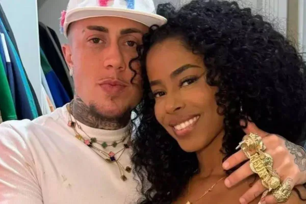 Lorena Maria é acusada de fugir do trabalho e se defende