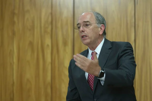 Parente: Lei do pré-sal como está não atende interesses da Petrobras
