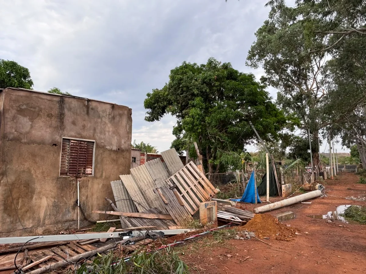 Estragos das chuvas em Arapoanga