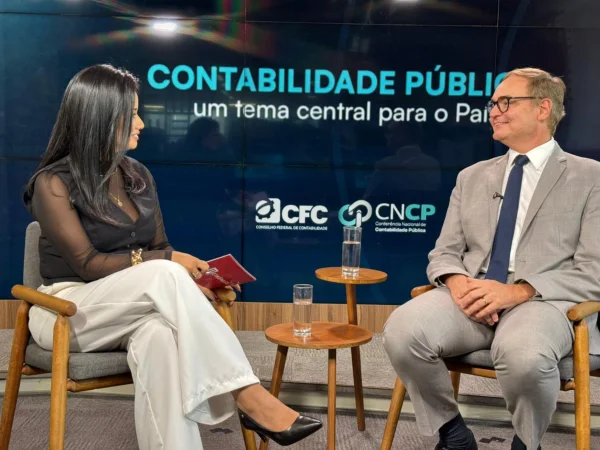 Aécio Dantas debate a importância da contabilidade pública